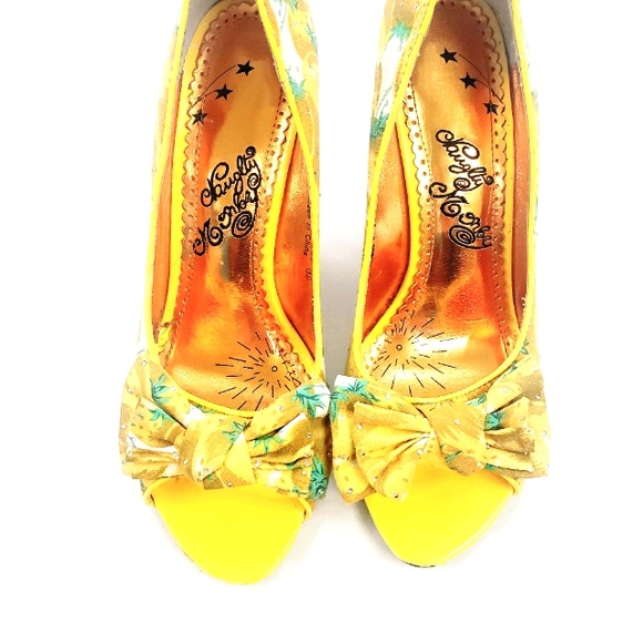 Naughty Monkey Yellow Wedges - Picture 5 of 6